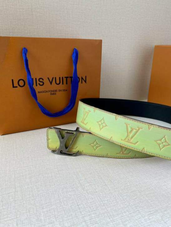 Picture of Louis Vuitton Belts _SKUfw128673344fw